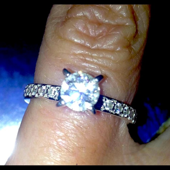 Birks Diamond Ring - Picture 1 of 8